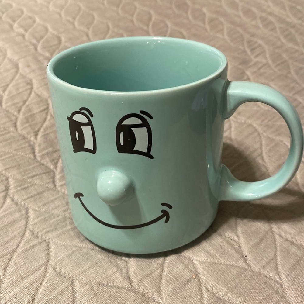 Vintage 3D Nose Expression Mug
